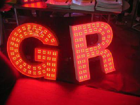 正安LED发光字有哪些优势？